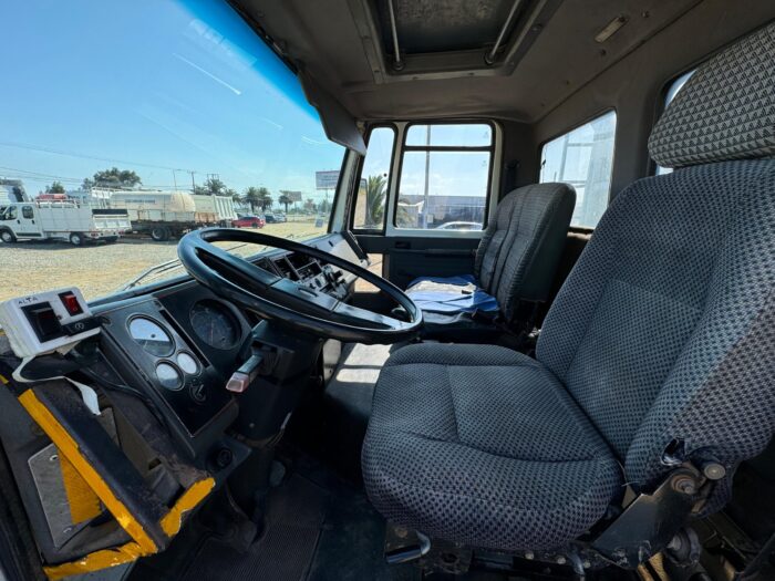 1998  Camión Ford Cargo 1722 con carroceria plana - Imagen 14