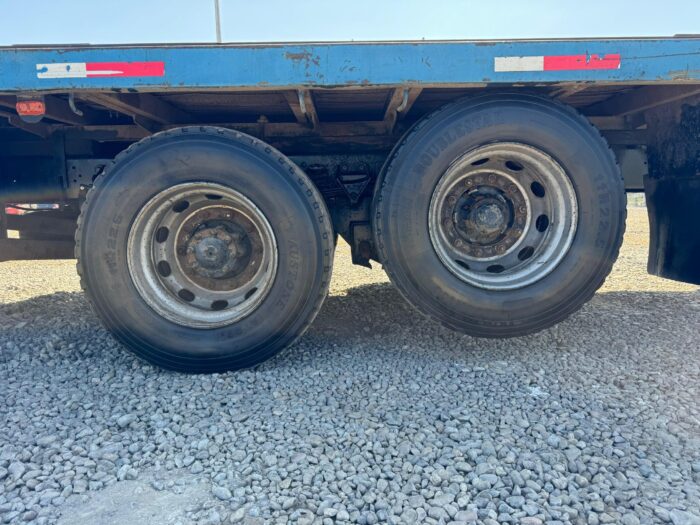 1998  Camión Ford Cargo 1722 con carroceria plana - Imagen 11