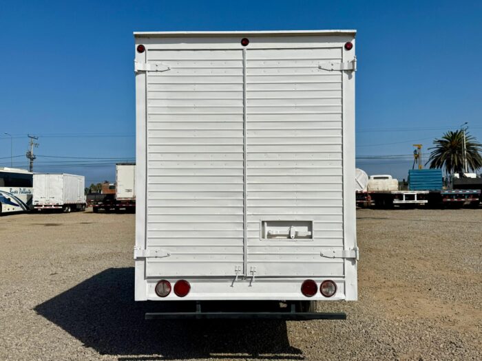 2019 Camioneta Kia Frontier 2.5 con carroceria furgón carga general - Imagen 3