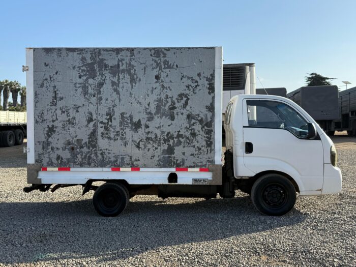 2012 Camioneta Kia Frontier 2.5 con Carroceria furgón carga general - Imagen 7