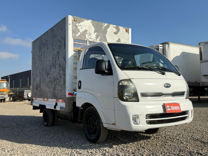2012 Camioneta Kia Frontier 2.5 con Carroceria furgón carga general - Imagen 11