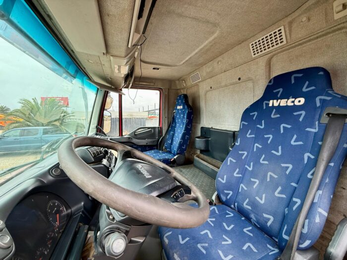 2011 Camión IVECO Trakker AD 410T42H 8x4 Tolva 20m3 - Imagen 12