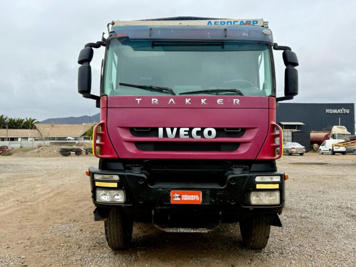 2011 Camión IVECO Trakker AD 410T42H 8x4 Tolva 20m3 - Imagen 3