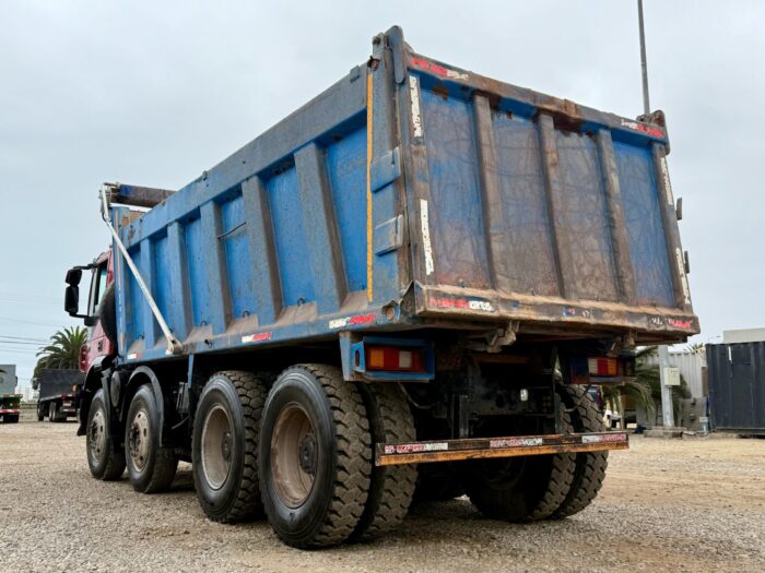 2011 Camión IVECO Trakker AD 410T42H 8x4 Tolva 20m3 - Imagen 7