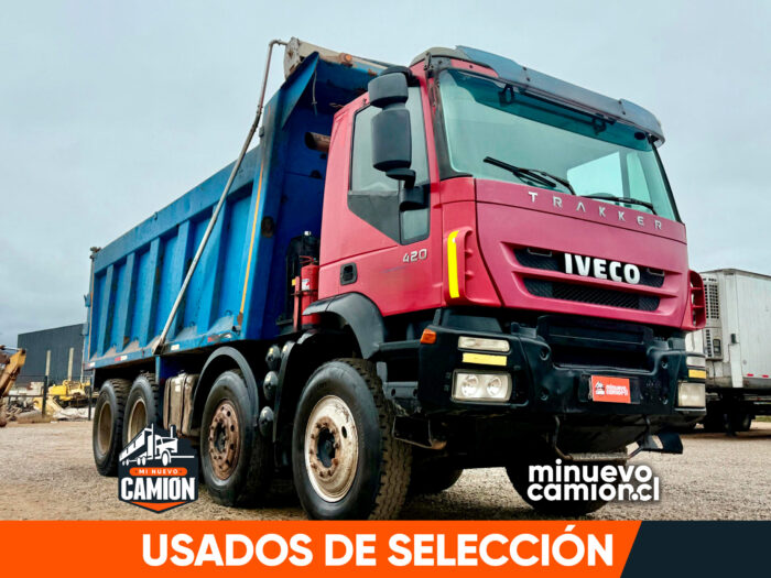 2011 Camión IVECO Trakker AD 410T42H 8x4 Tolva 20m3