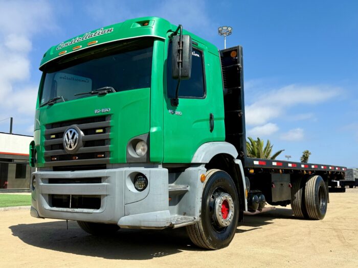2011 Camión Volkswagen 15180E Carroceria plana 4x2 – 9.000 kgs - Imagen 8