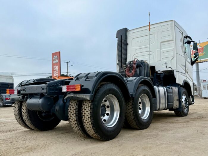 2016 Tractocamion Volvo FH500 – 6x4 con paquete de resorte – Kit hidráulico – Certificado Volvo - Imagen 5