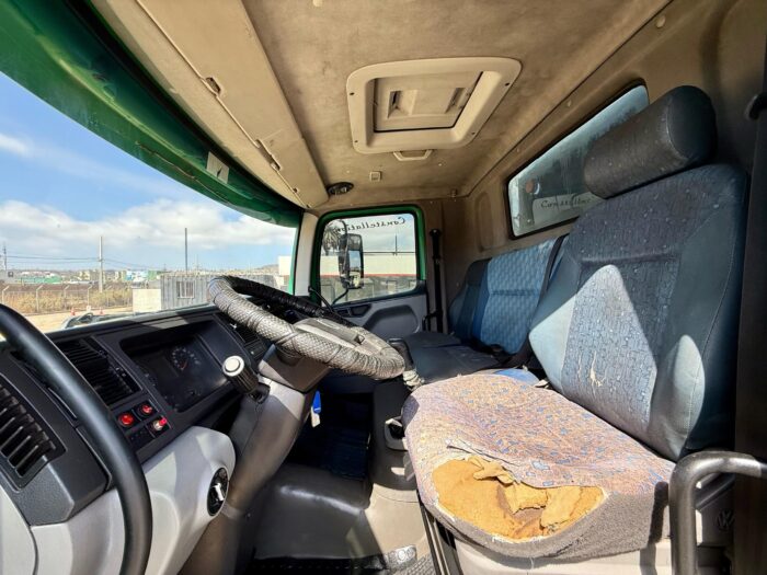 2011 Camión Volkswagen 15180E Carroceria plana 4x2 – 9.000 kgs - Imagen 10