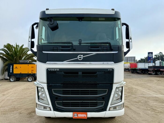 2016 Tractocamion Volvo FH500 – 6x4 con paquete de resorte – Kit hidráulico – Certificado Volvo - Imagen 3