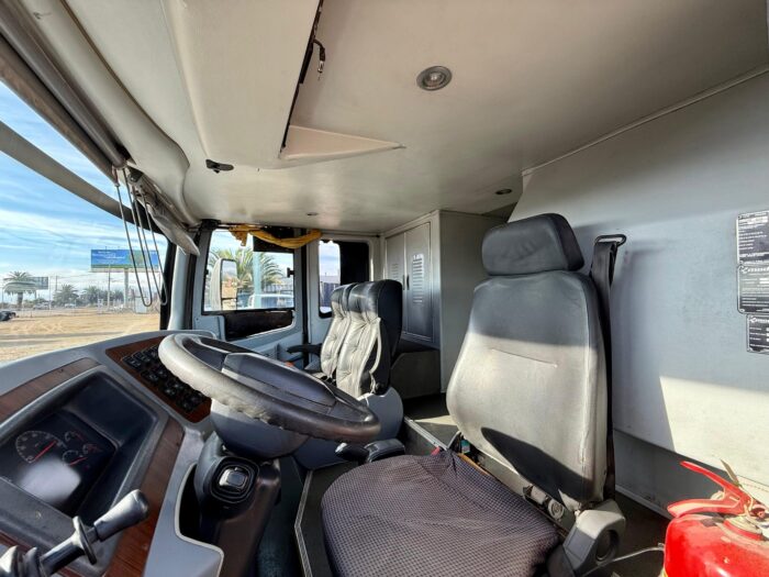 2014 Bus Volvo B420R - 2 Pisos, capacidad para 56 pasajeros con baño. - Imagen 10