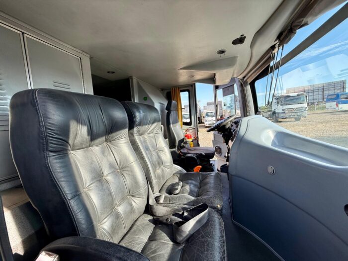2014 Bus Volvo B420R - 2 Pisos, capacidad para 56 pasajeros con baño. - Imagen 12