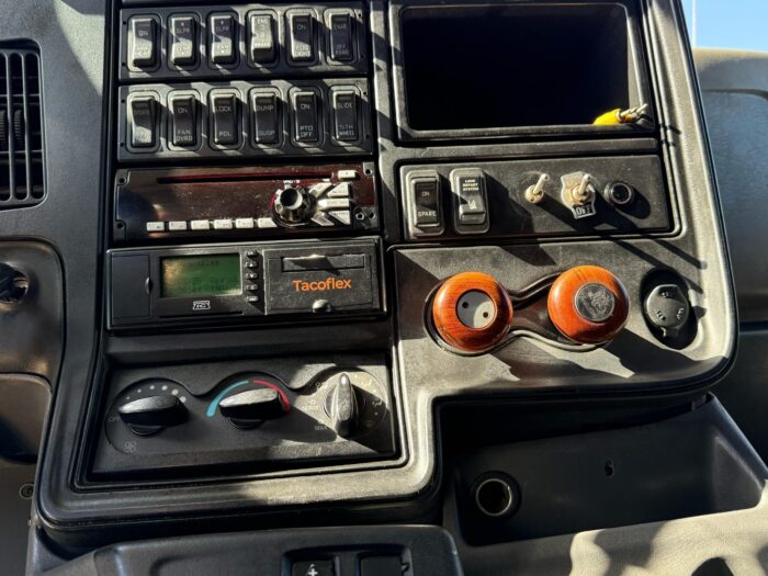 2019 Tractocamión International Prostar – 6x4 - Muy buen estado - Imagen 8