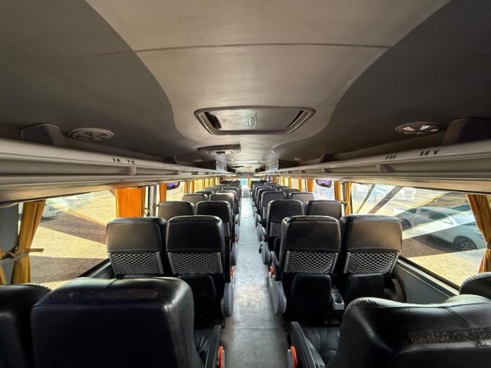 2014 Bus Volvo B420R - 2 Pisos, capacidad para 56 pasajeros con baño. - Imagen 18