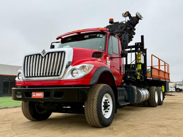 2017 Camión Pluma International 7600 con Pluma Hiab XS 477 EP-5 Hiduo para 8.300 Kgs con carrocería barandas. - Imagen 10