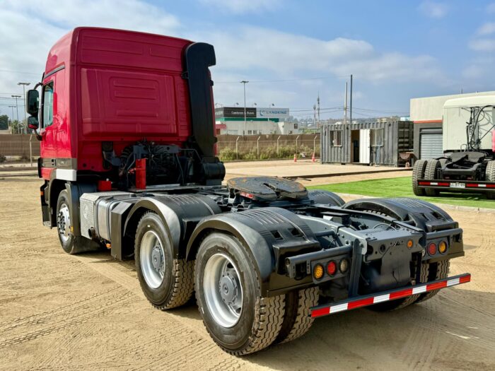 2016 Tractocamión Mercedes-Benz Actros 2644 – Muy buen estado - Imagen 13