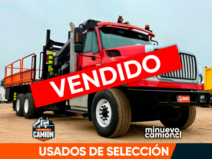 2017 Camión Pluma International 7600 con Pluma Hiab XS 477 EP-5 Hiduo para 8.300 Kgs con carrocería barandas.