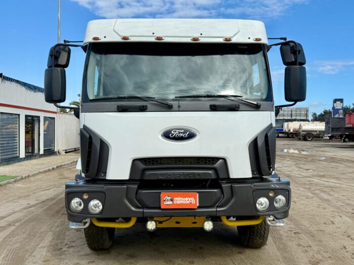 2020 Camión Ford Cargo 3133 Tolva 15m3 con encarpe - Excelente Estado - Imagen 3