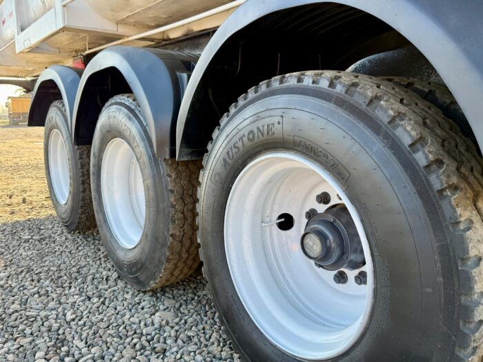 2014 Semirremolque Batea Randon 20m3 con autoencarpe y frenos ABS - Imagen 15