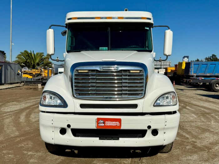 2014 Tractocamión Freightliner Columbia CL120 - Impecable – Único Dueño - 470.000 km con Kit Hidraulico – Crédito 50% de Pie saldo 24 Cuotas - Imagen 10