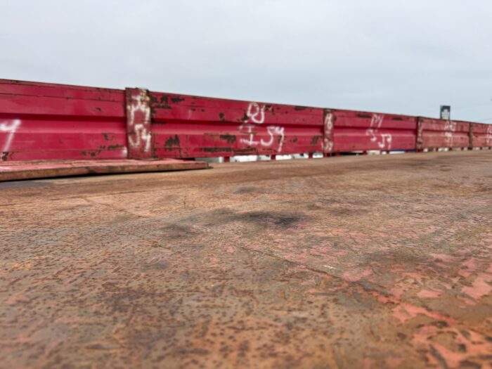 2021 Semiremolque Goren Rampla Plana con Barandas y Piñas – 13.50 m – 3 Ejes - Imagen 15