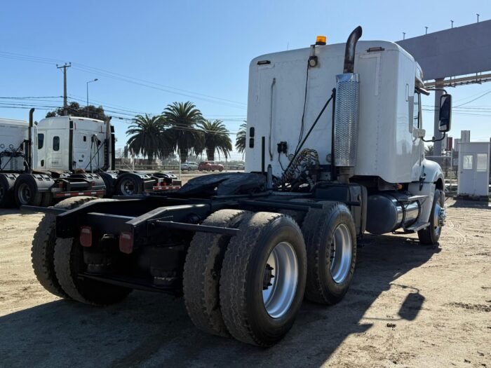 2014 Tractocamión Freightliner Columbia CL120 - Impecable – Único Dueño - 470.000 km con Kit Hidraulico – Crédito 50% de Pie saldo 24 Cuotas - Imagen 8