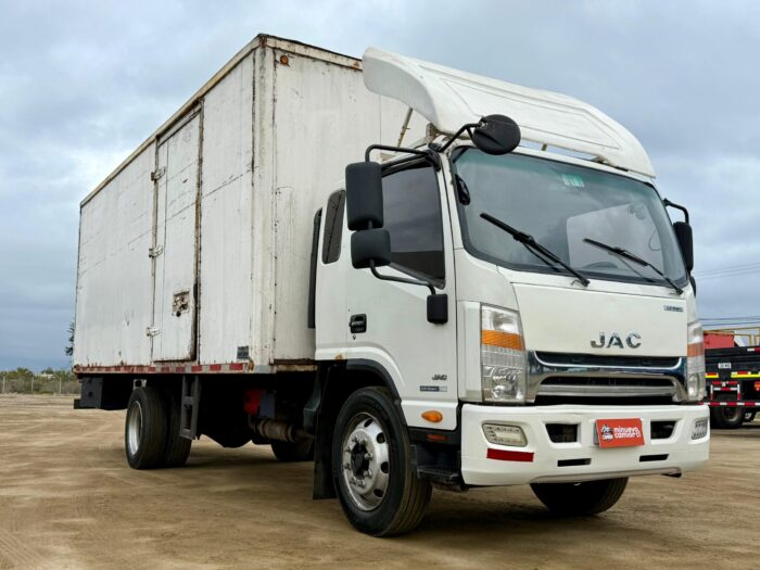 2015 Camión JAC Urban 1120K – Furgón Carga General, 8000 kg, 100% Operativo - Imagen 3