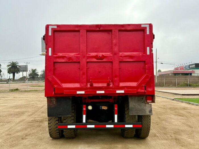 2013 Camión Mack GU813 Granite Tolva Machile 20m3 - 8x4 - Imagen 8
