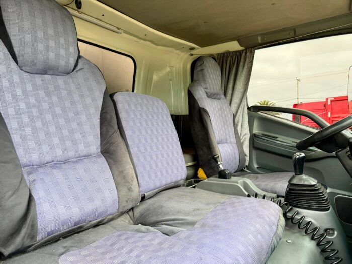 2015 Camión JAC Urban 1120K – Furgón Carga General, 8000 kg, 100% Operativo - Imagen 15