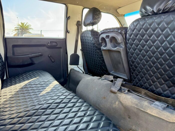 2012 Camioneta Kia Frontier 2.5 Doble cabina con pickup - Imagen 13