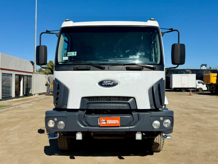 2015 Camión Ford Cargo 3133C - Especial para Tolva, Amplirroll o Aljibe de 20.000 lts - Imagen 3
