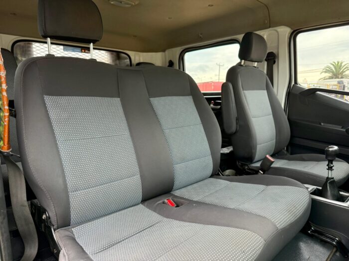 2022 Camión Hyundai Mighty EX6 DLX Doble Cabina – Carroceria Plana con Barandas - Imagen 13