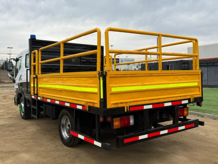 2022 Camión Hyundai Mighty EX6 DLX Doble Cabina – Carroceria Plana con Barandas - Imagen 19