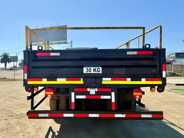 2015 Camión Ford Cargo 3133C - Especial para Tolva, Amplirroll o Aljibe de 20.000 lts - Imagen 5