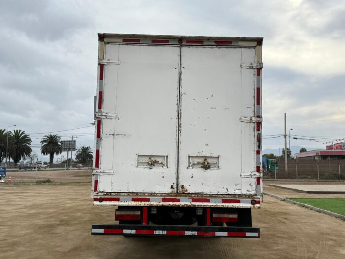 2015 Camión JAC Urban 1120K – Furgón Carga General, 8000 kg, 100% Operativo - Imagen 5