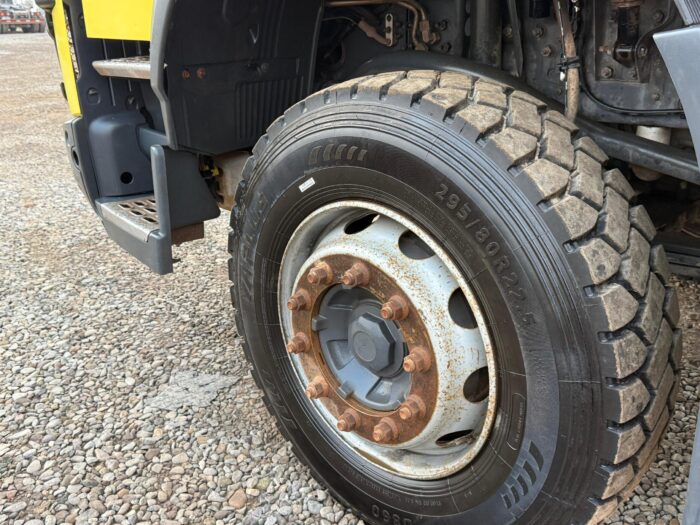 2019 Camión Volvo FMX 500 Estanque Aljibe Presurizado 20.000 lts - Imagen 11