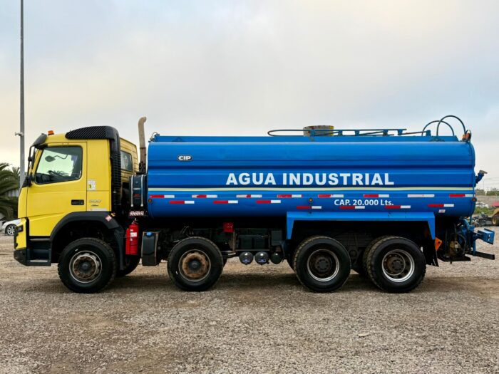 2019 Camión Volvo FMX 500 Estanque Aljibe Presurizado 20.000 lts - Imagen 6