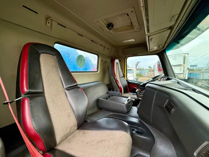 2019 Camión Volvo FMX 500 Estanque Aljibe Presurizado 20.000 lts - Imagen 15