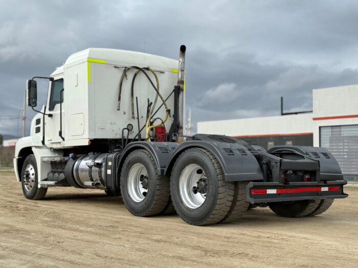2019 Tractocamión Mack Anthem 6x4 con Kit Hidráulico – Muy buen estado - Imagen 6
