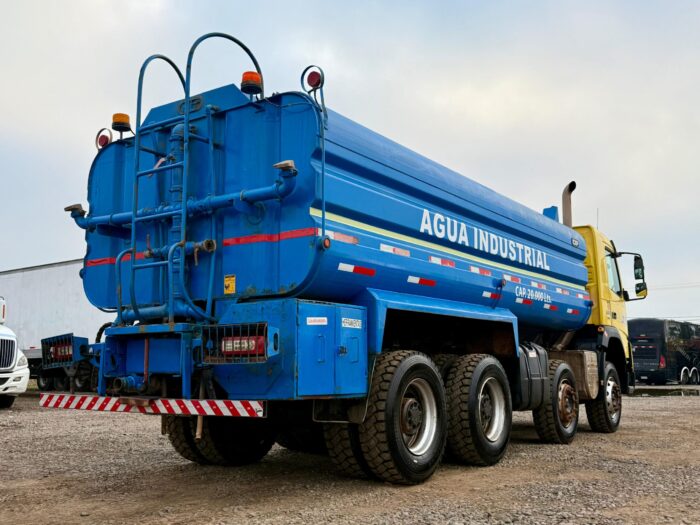 2019 Camión Volvo FMX 500 Estanque Aljibe Presurizado 20.000 lts - Imagen 2