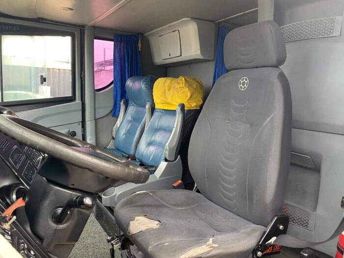 2013 Bus Scania K410 Salón Cama 43 Pasajeros – 2 pisos - Imagen 5
