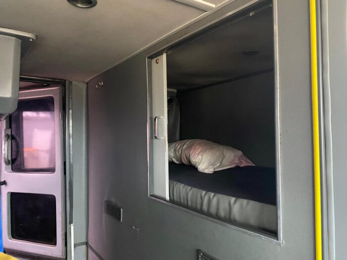 2013 Bus Scania K410 Salón Cama 43 Pasajeros – 2 pisos - Imagen 6
