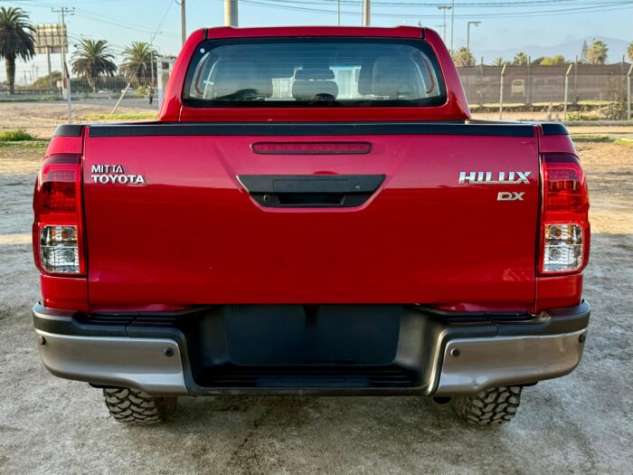 2023 Camioneta Toyota Hilux DX 4x4 Doble Cabina – Impecable estado - Imagen 2