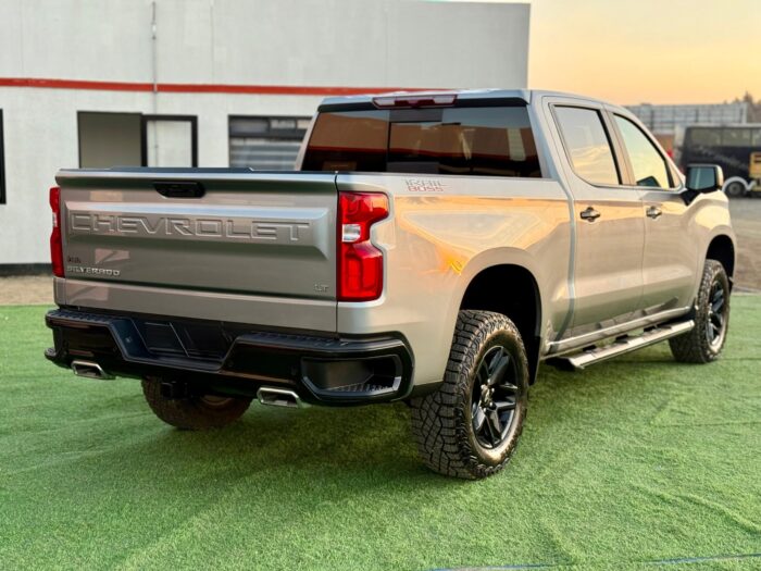 2025 Camioneta Chevrolet Silverado Z71 4x4 5.3 – Full Equipo - Imagen 5