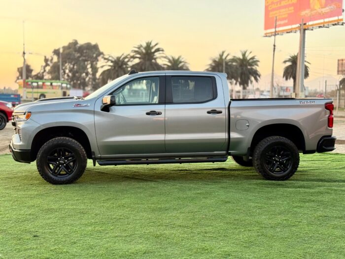 2025 Camioneta Chevrolet Silverado Z71 4x4 5.3 – Full Equipo - Imagen 7