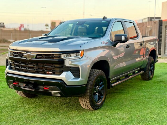 2025 Camioneta Chevrolet Silverado Z71 4x4 5.3 – Full Equipo - Imagen 8