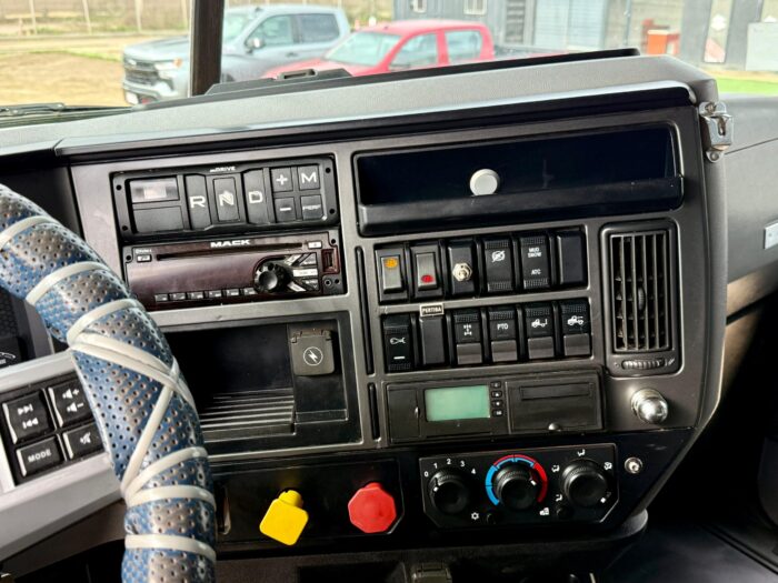 2019 Tractocamión Mack Anthem 6x4 con Kit Hidráulico – Muy buen estado - Imagen 12