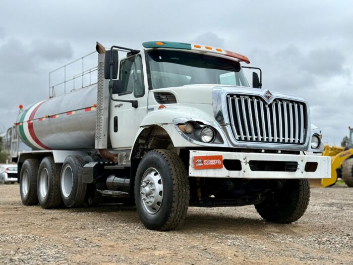2011 Camión International Workstar 7400 con Estanque Aljibe de 15.000 lts - Imagen 4