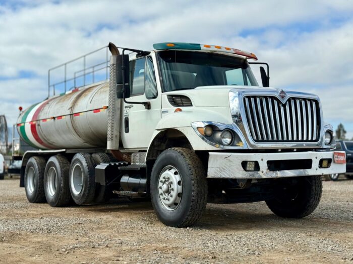 2010 Camión International Workstar 7400 con Estanque Aljibe de 15.000 lts - Imagen 4