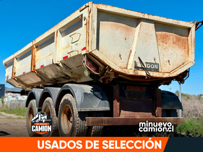 2017 Semiremolque Batea Randon 20m3 con encarpe