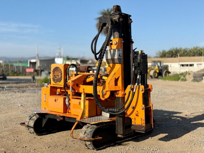 2015 Hincadora PAUSELLI 900 con Martillo Hidráulico INDECO - Imagen 5